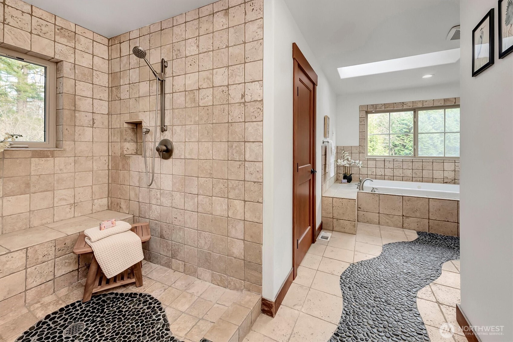 3018 Ilwaco Avenue NE