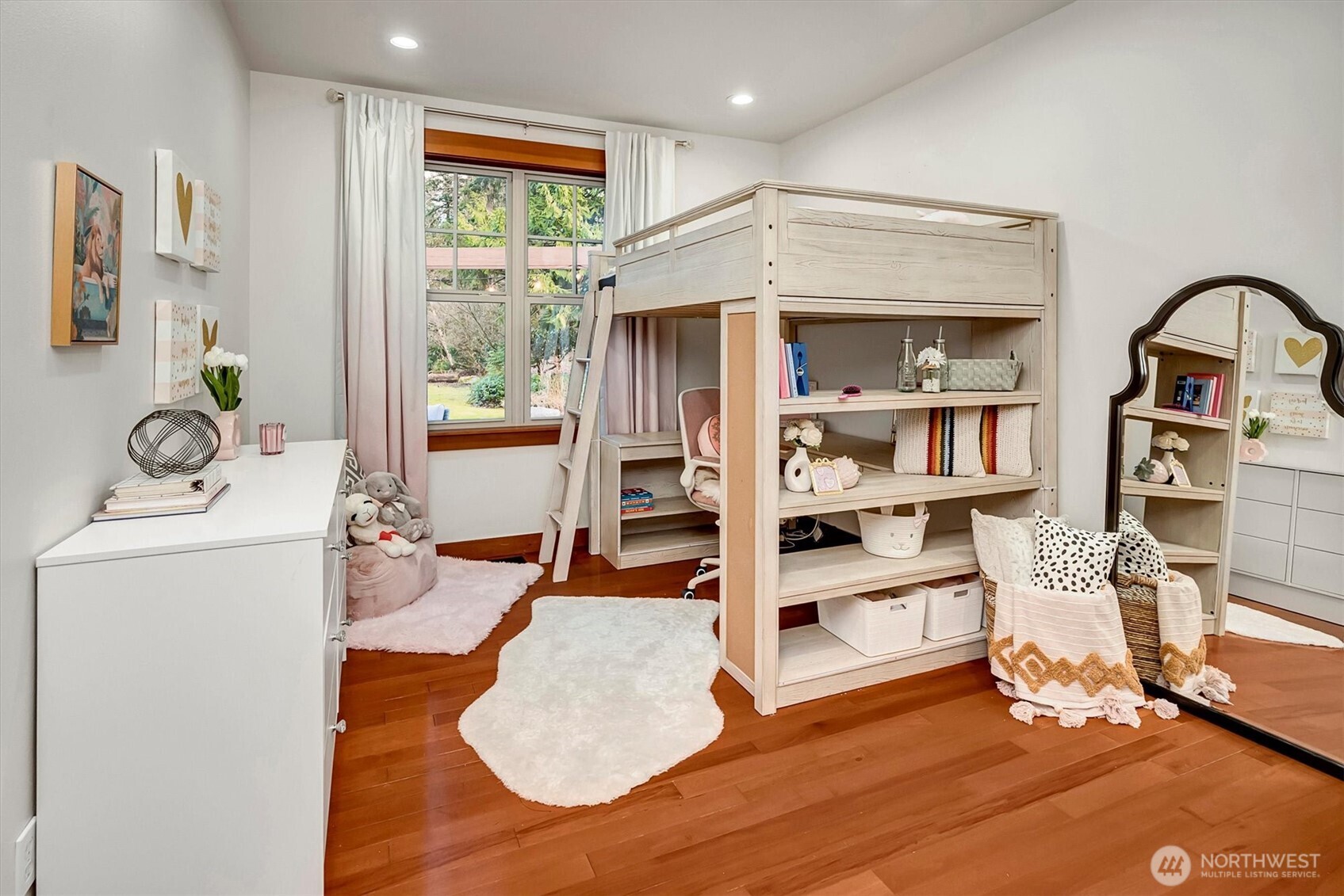 3018 Ilwaco Avenue NE