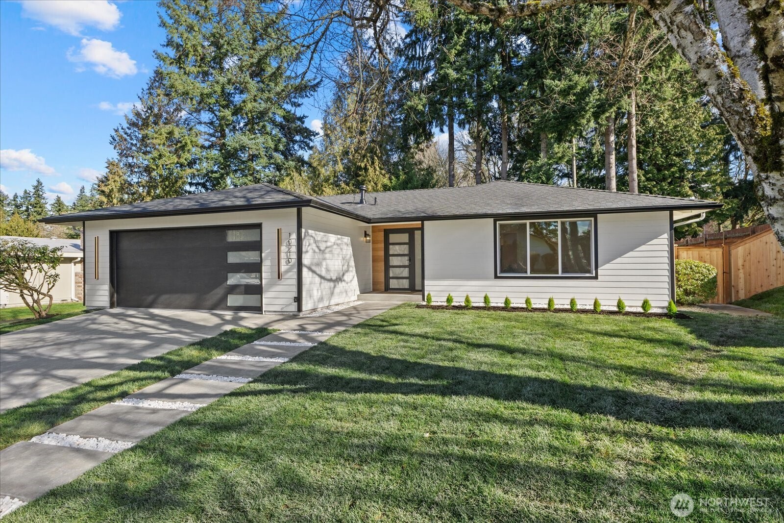 10210 163rd Avenue NE