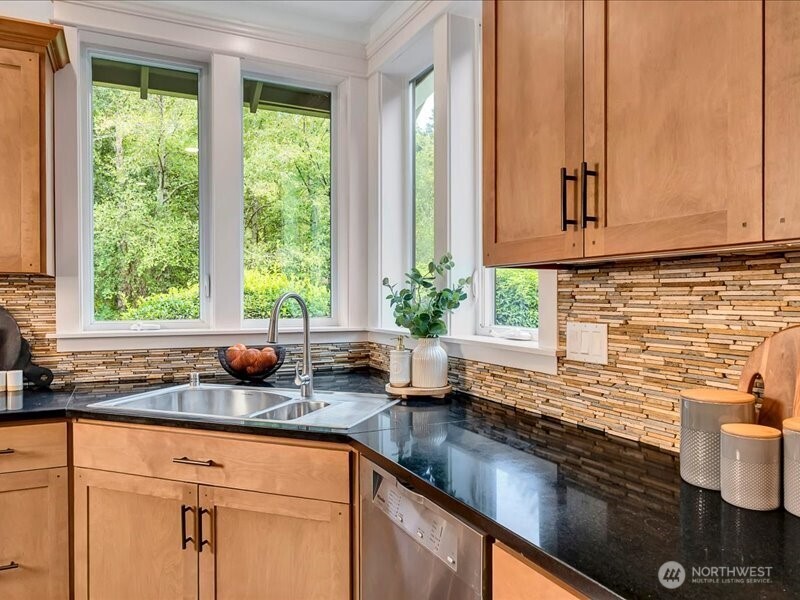 7796 Renton Issaquah Road SE