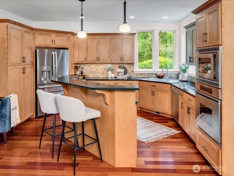 7796 Renton Issaquah Road SE