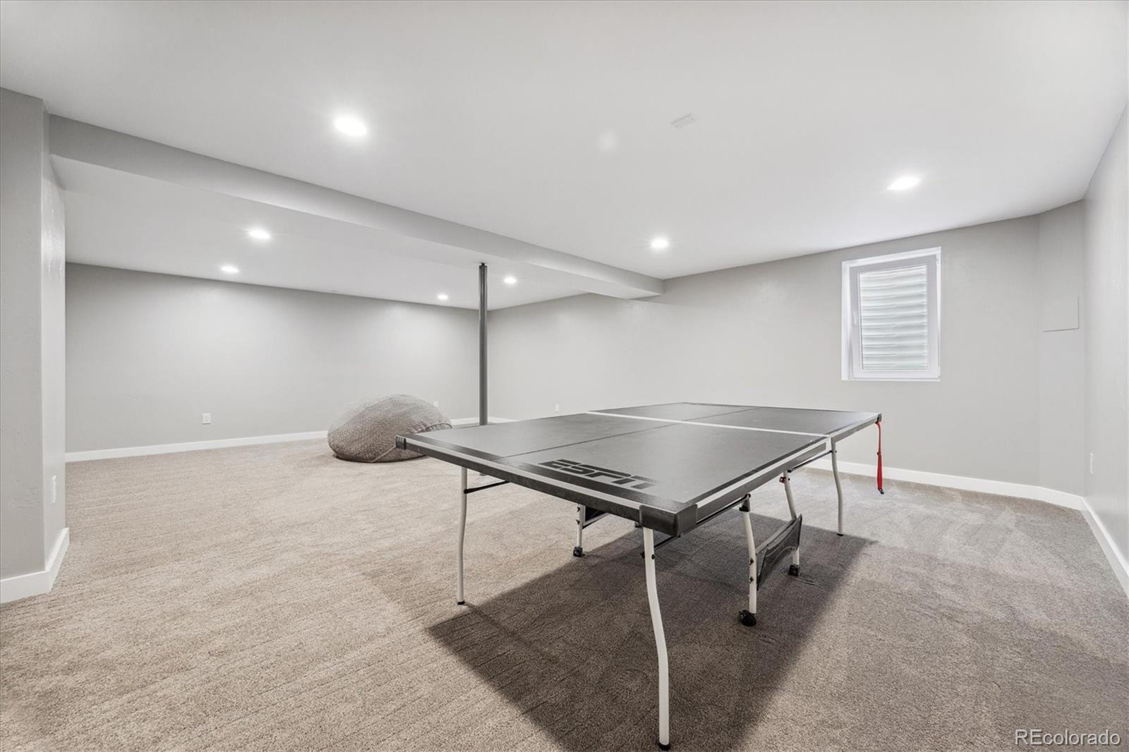 1135 Iris Street