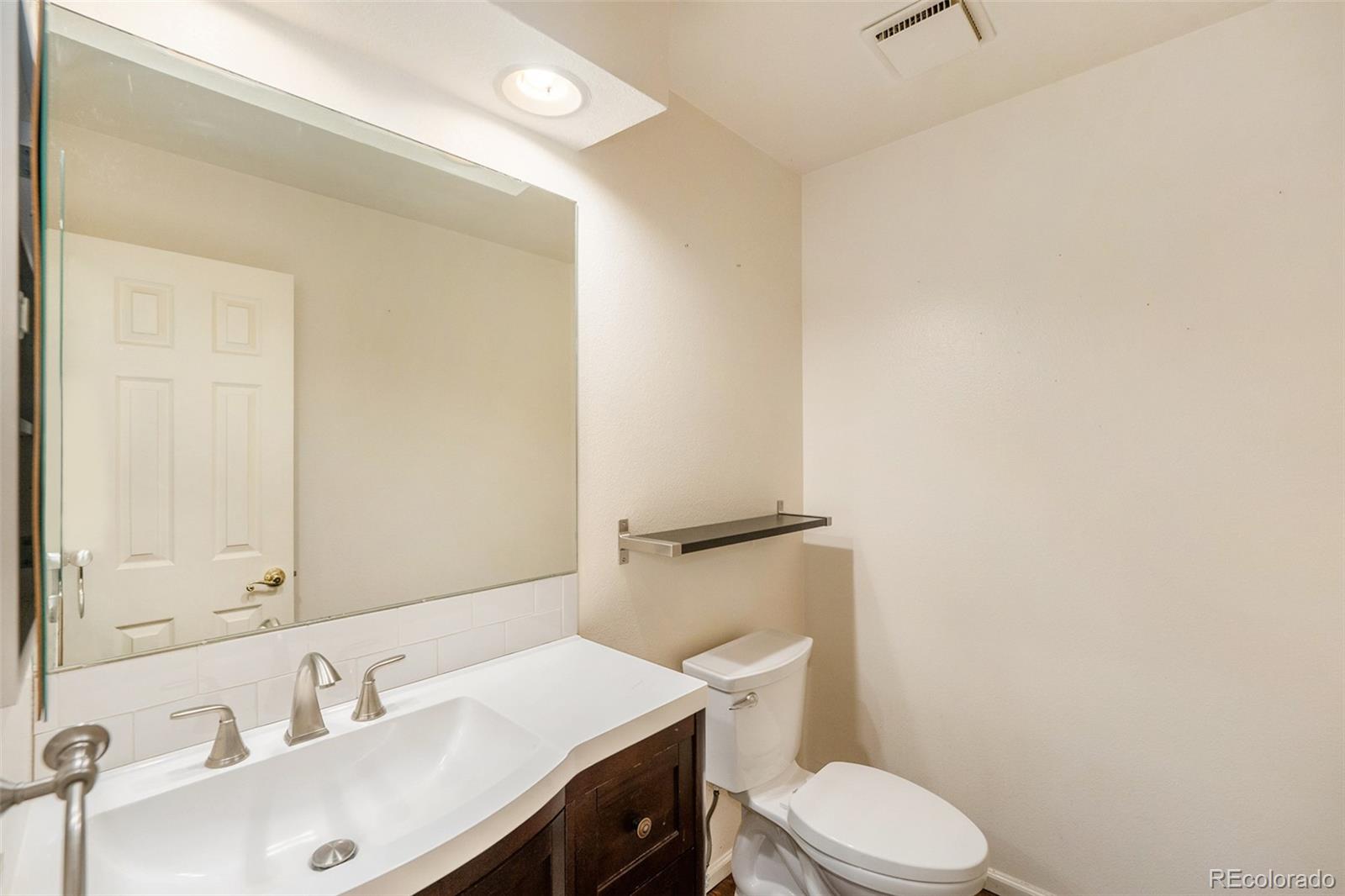 8478 Everett Way Unit: B