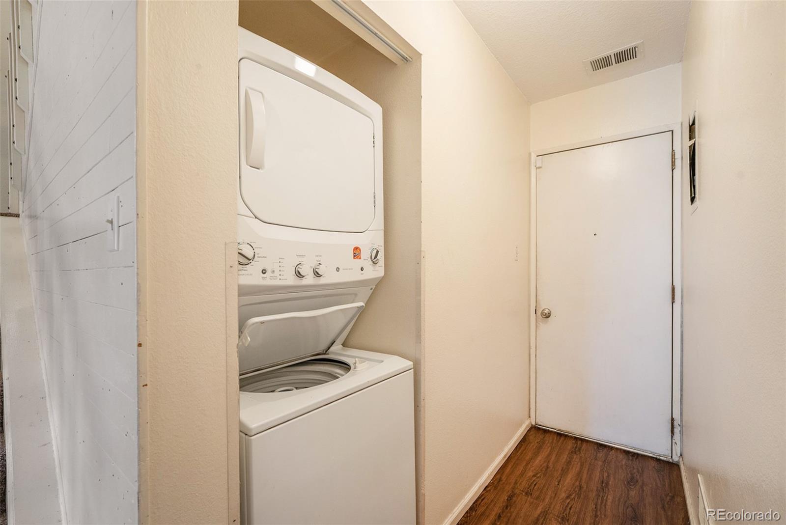 8478 Everett Way Unit: B