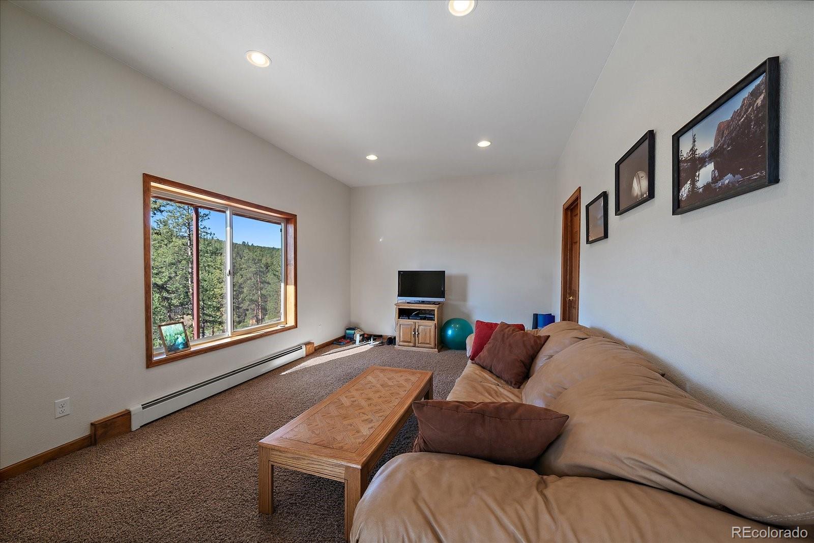 44 Woodside Circle