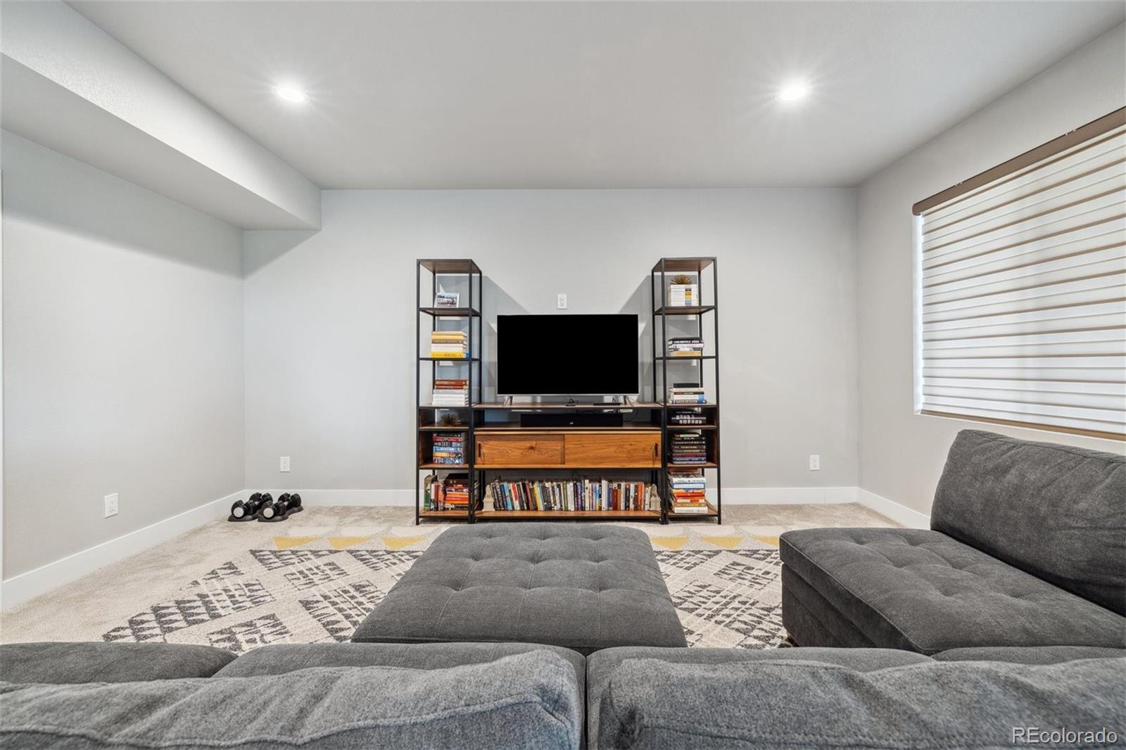 16371 Jones Mountain Way