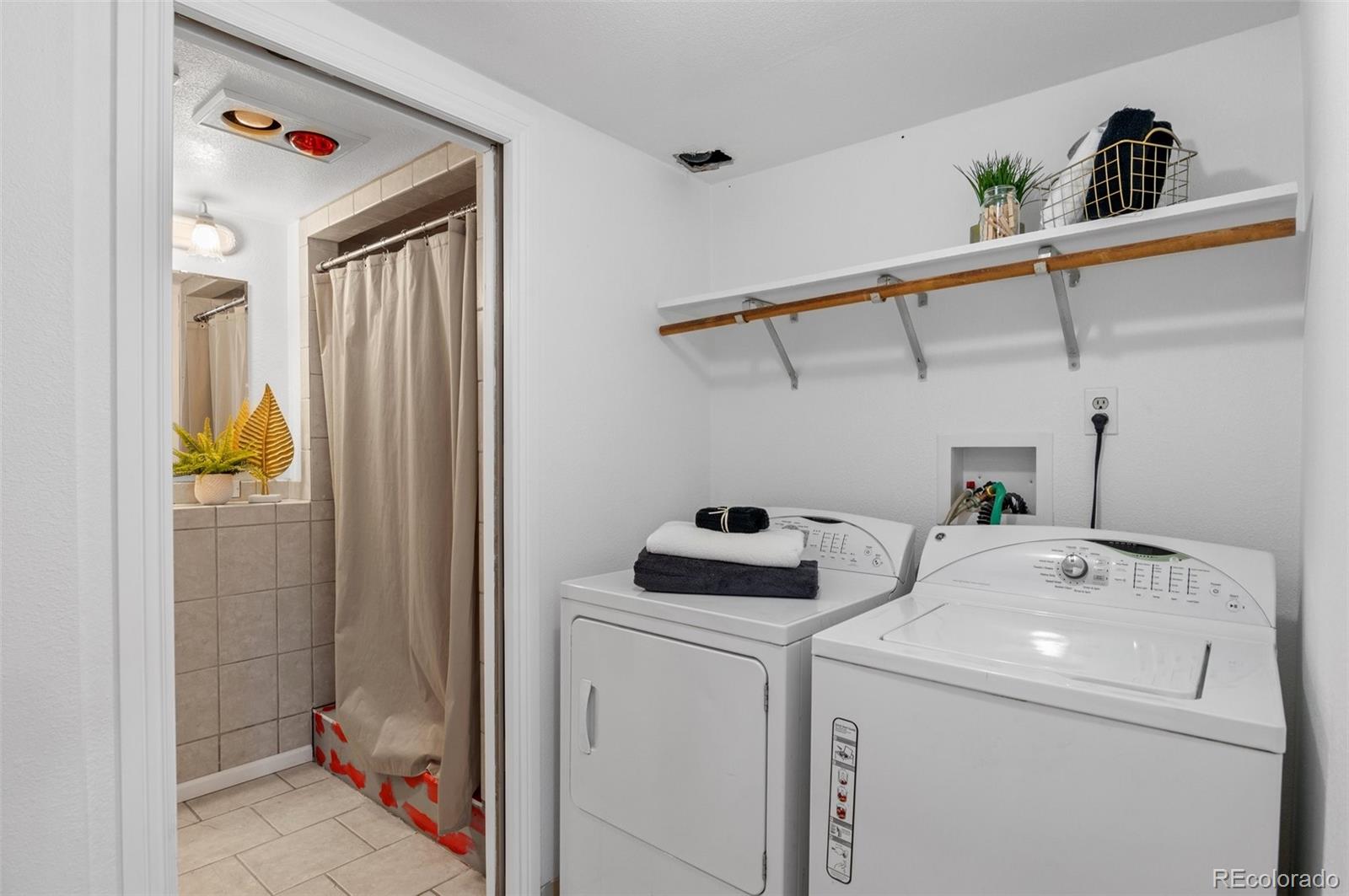 6566 S Flower Street