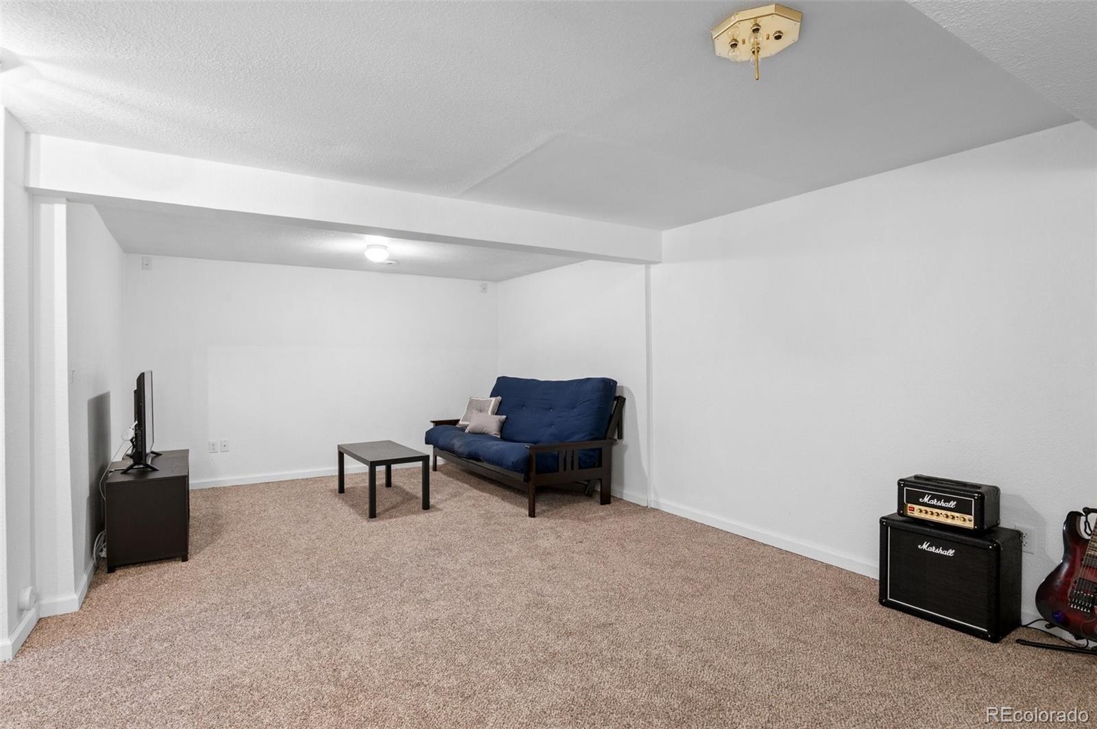 6566 S Flower Street