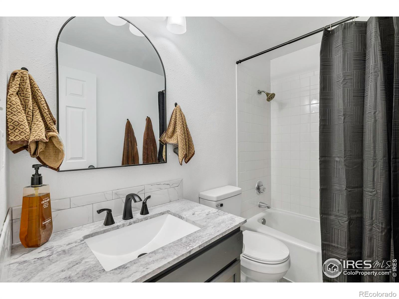 567 Mount Evans Street