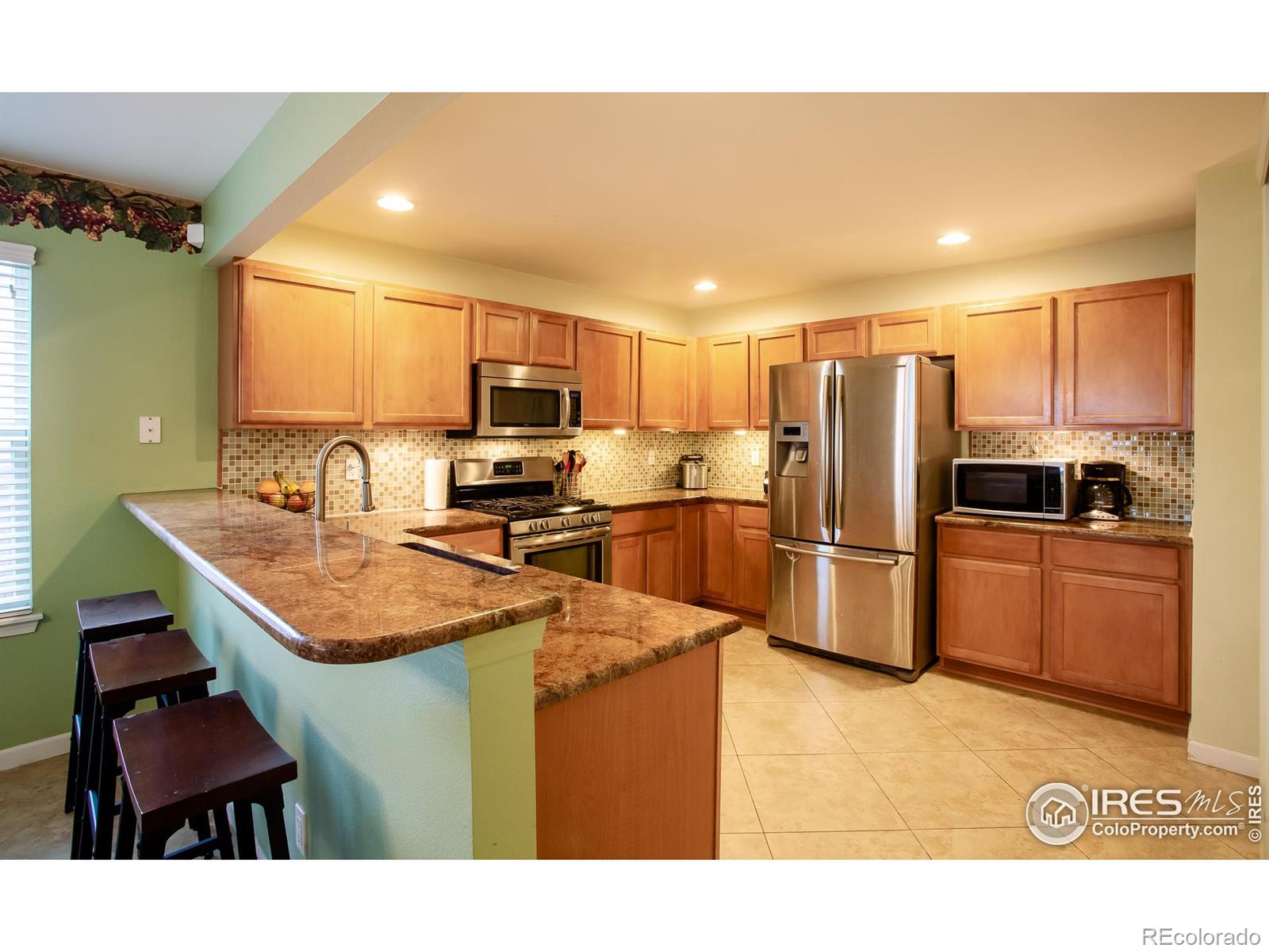 6225 Snowberry Avenue