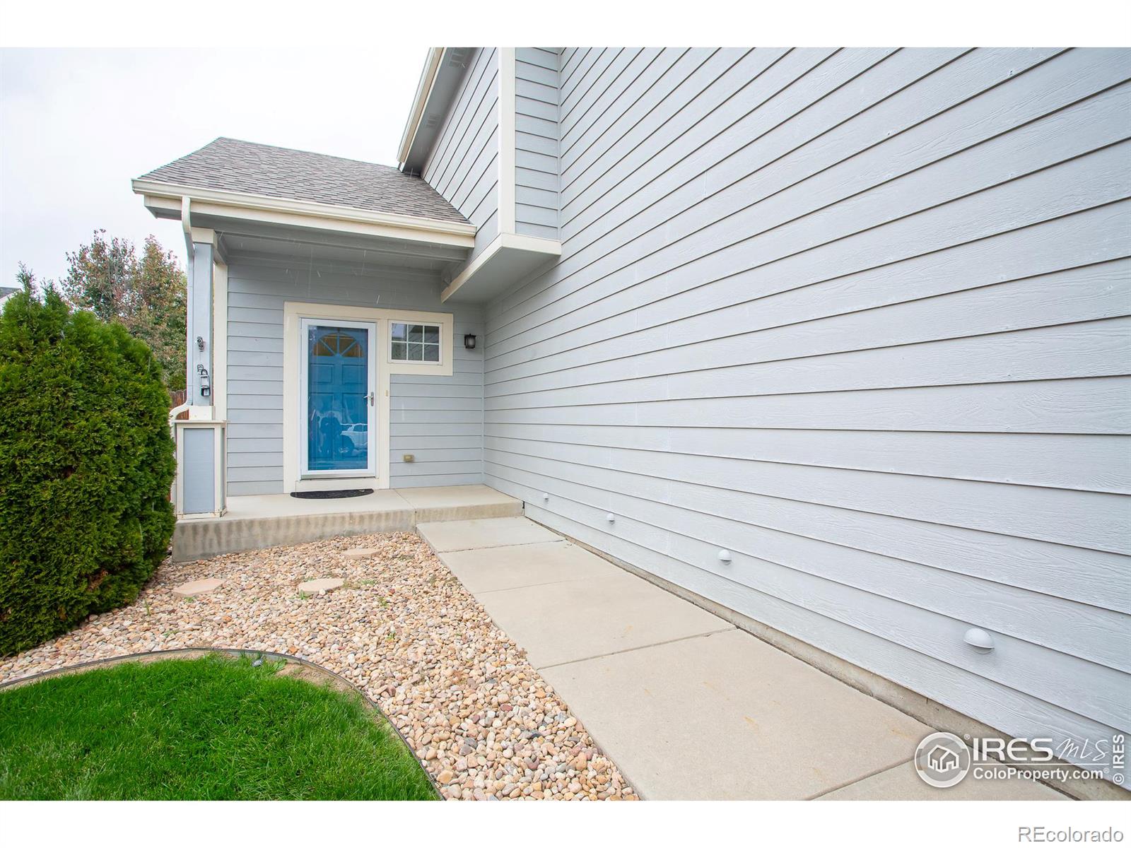 6225 Snowberry Avenue