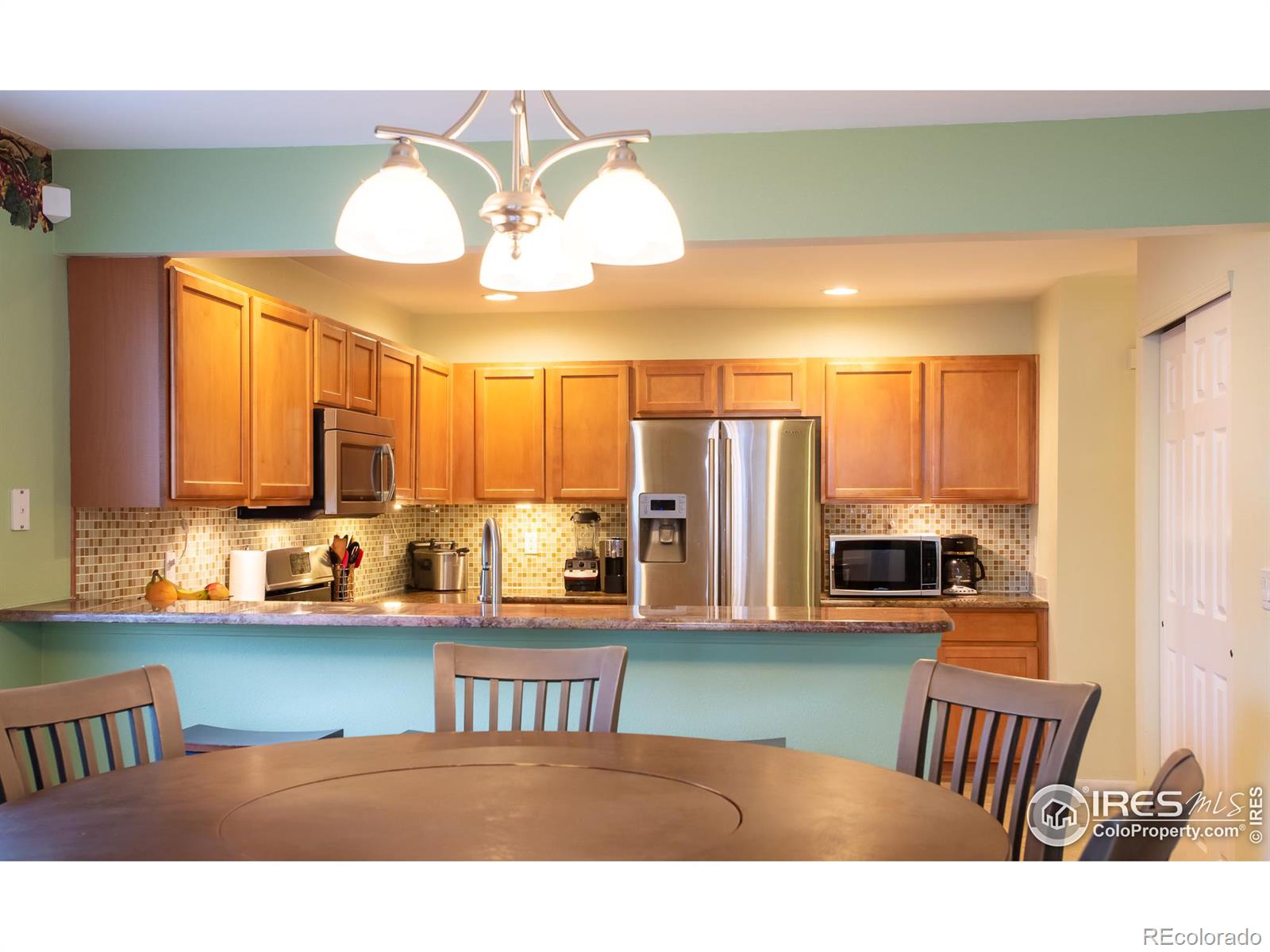 6225 Snowberry Avenue