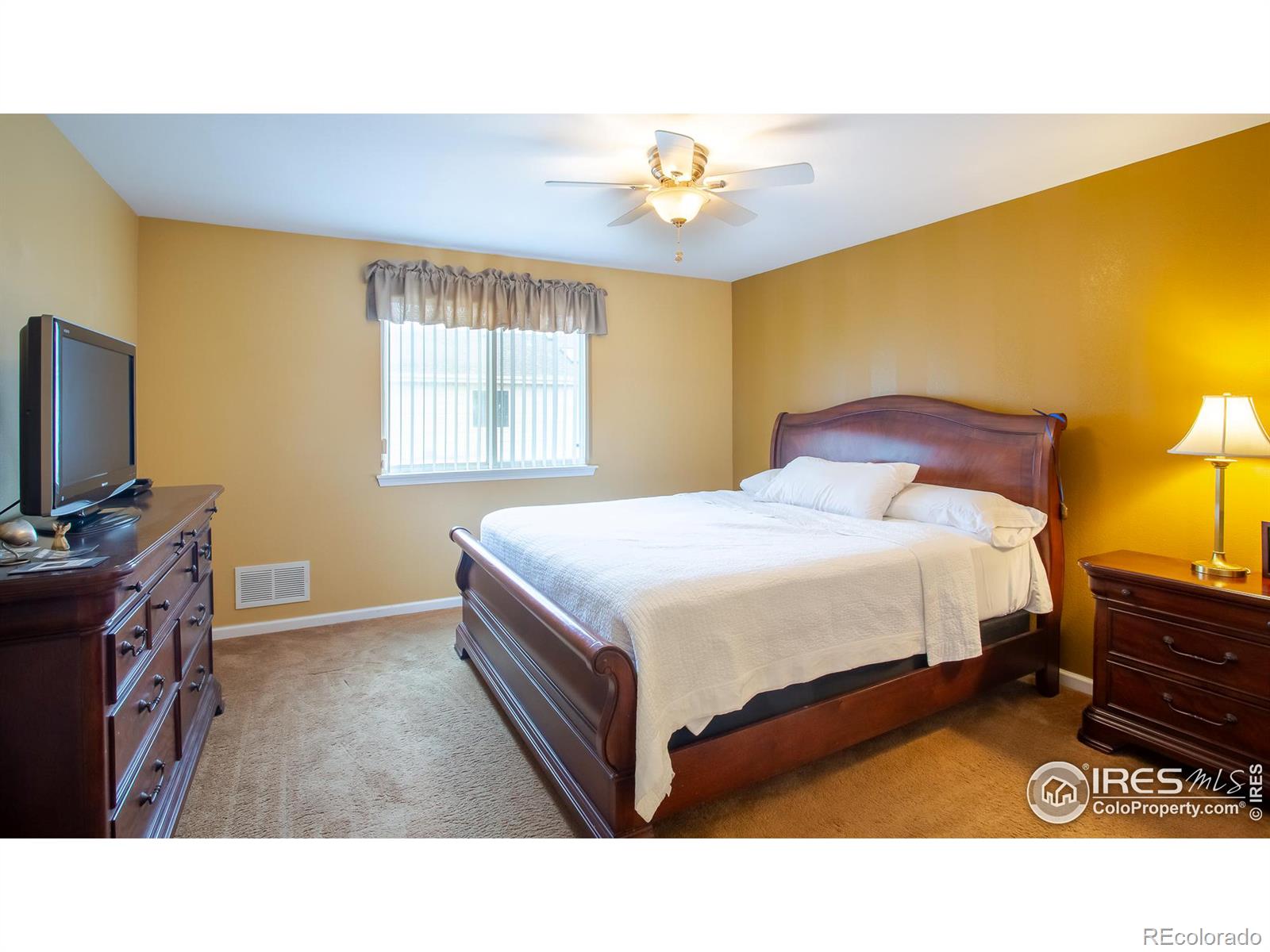 6225 Snowberry Avenue