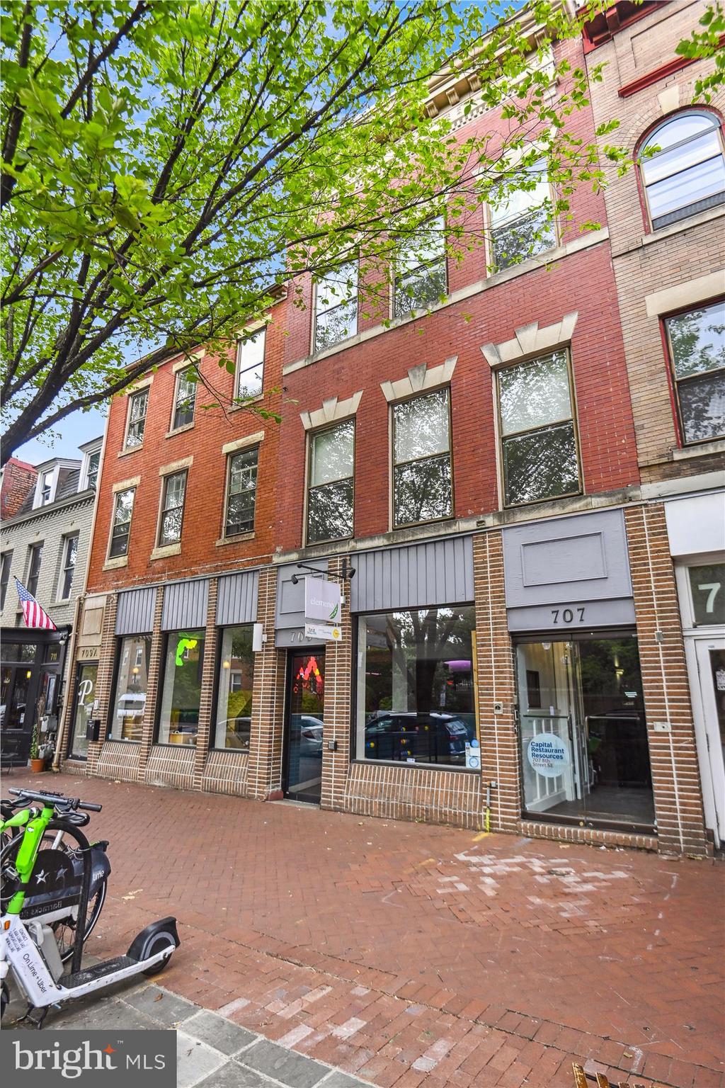 707-709 8TH STREET SE
