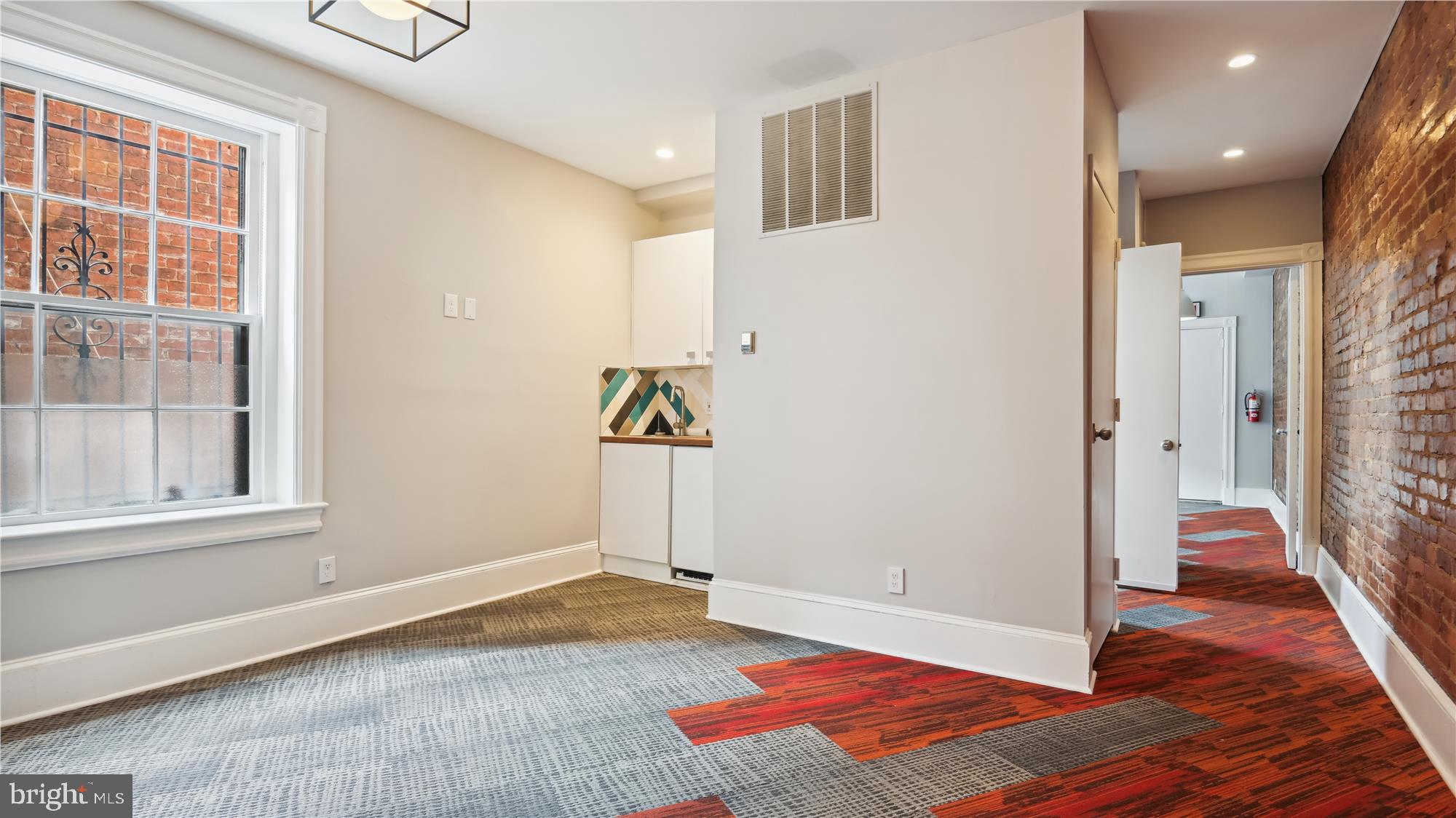 707-709 8TH STREET SE