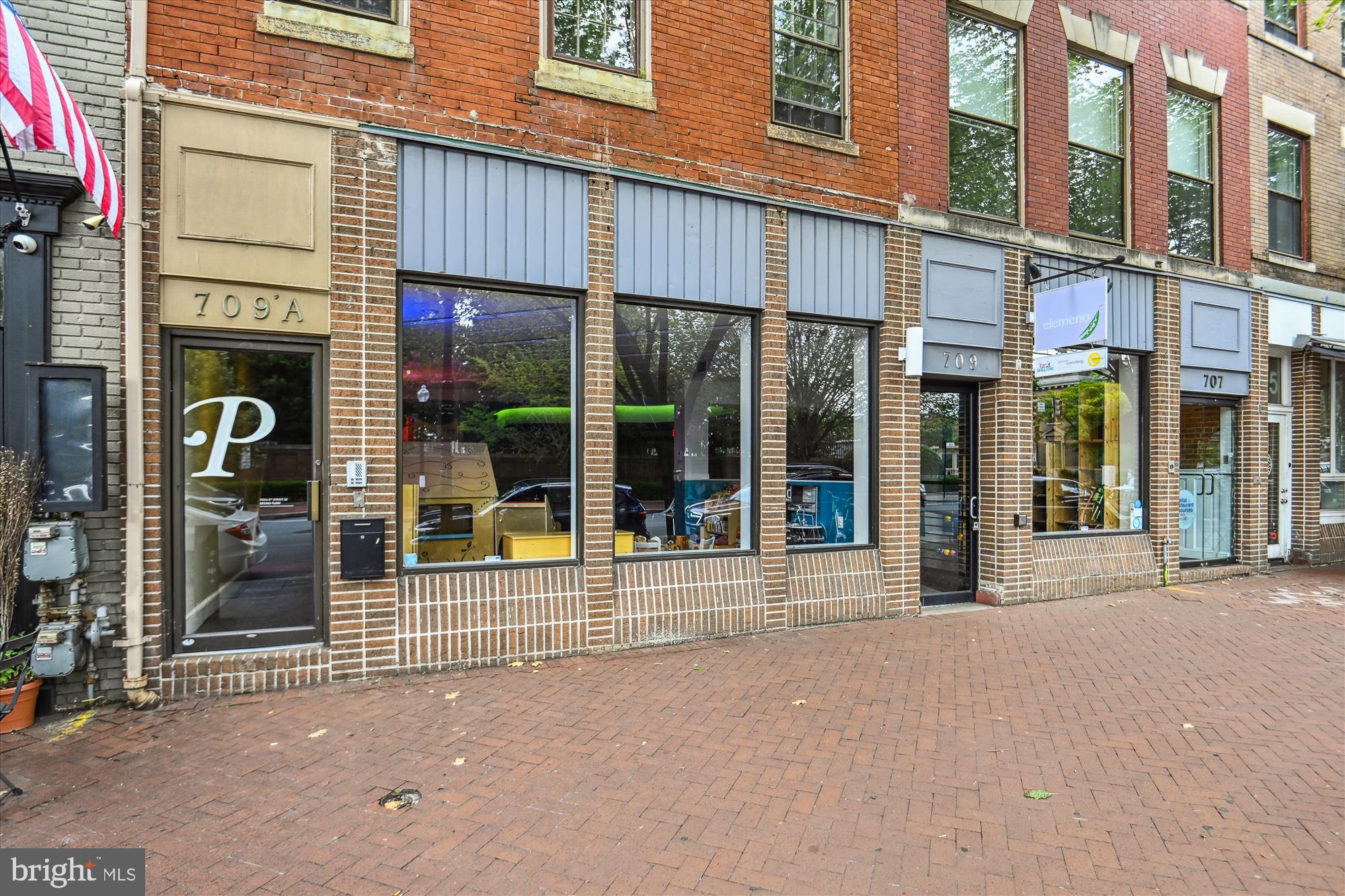 707-709 8TH STREET SE