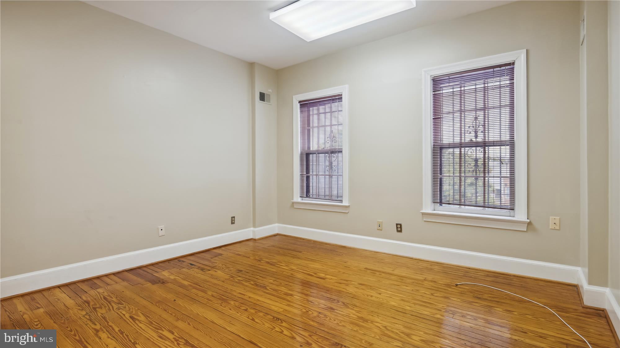 707-709 8TH STREET SE
