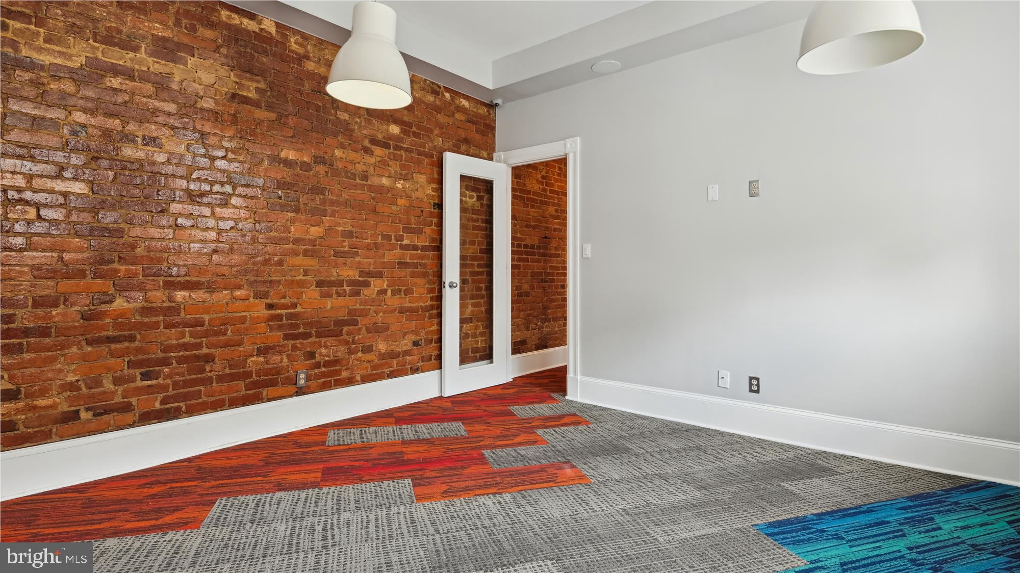 707-709 8TH STREET SE