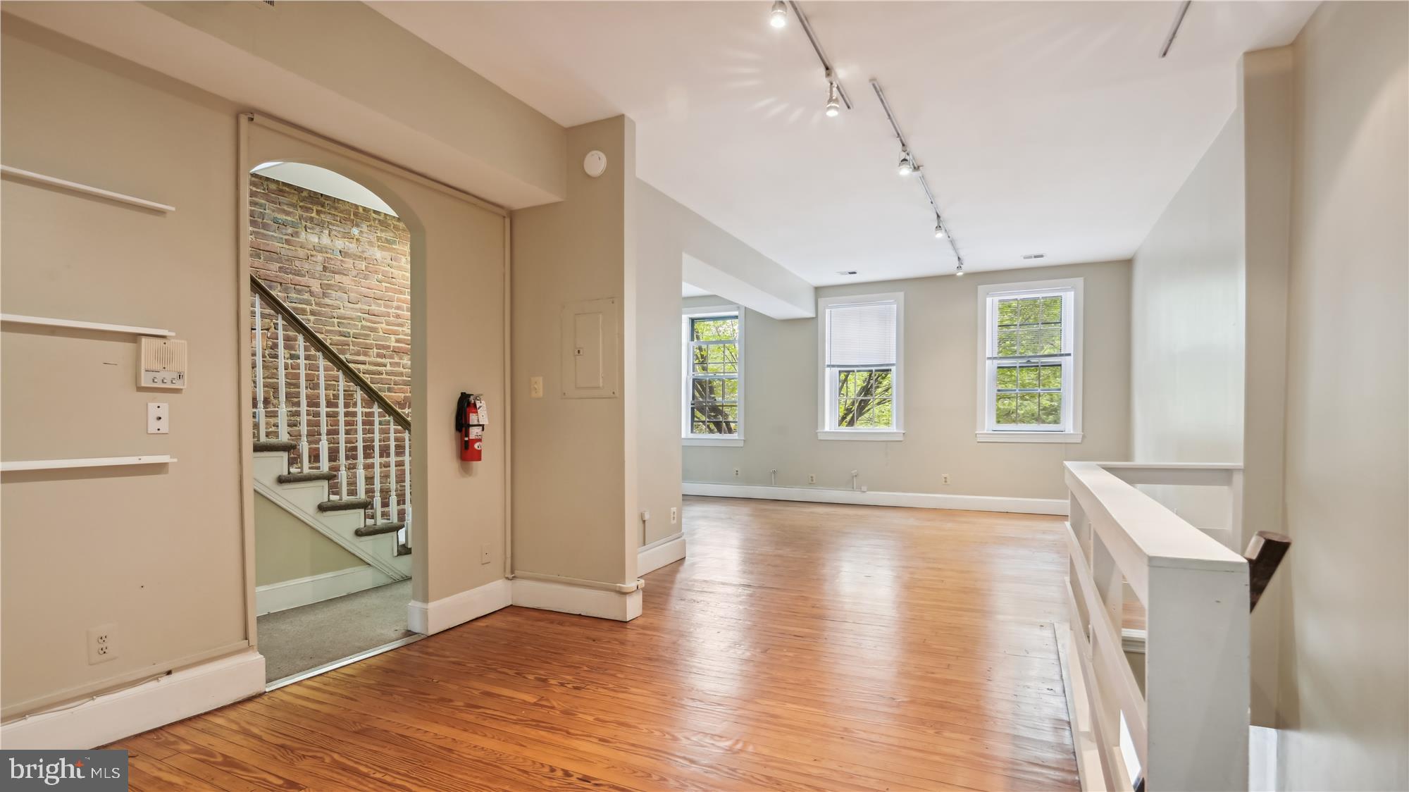 707-709 8TH STREET SE