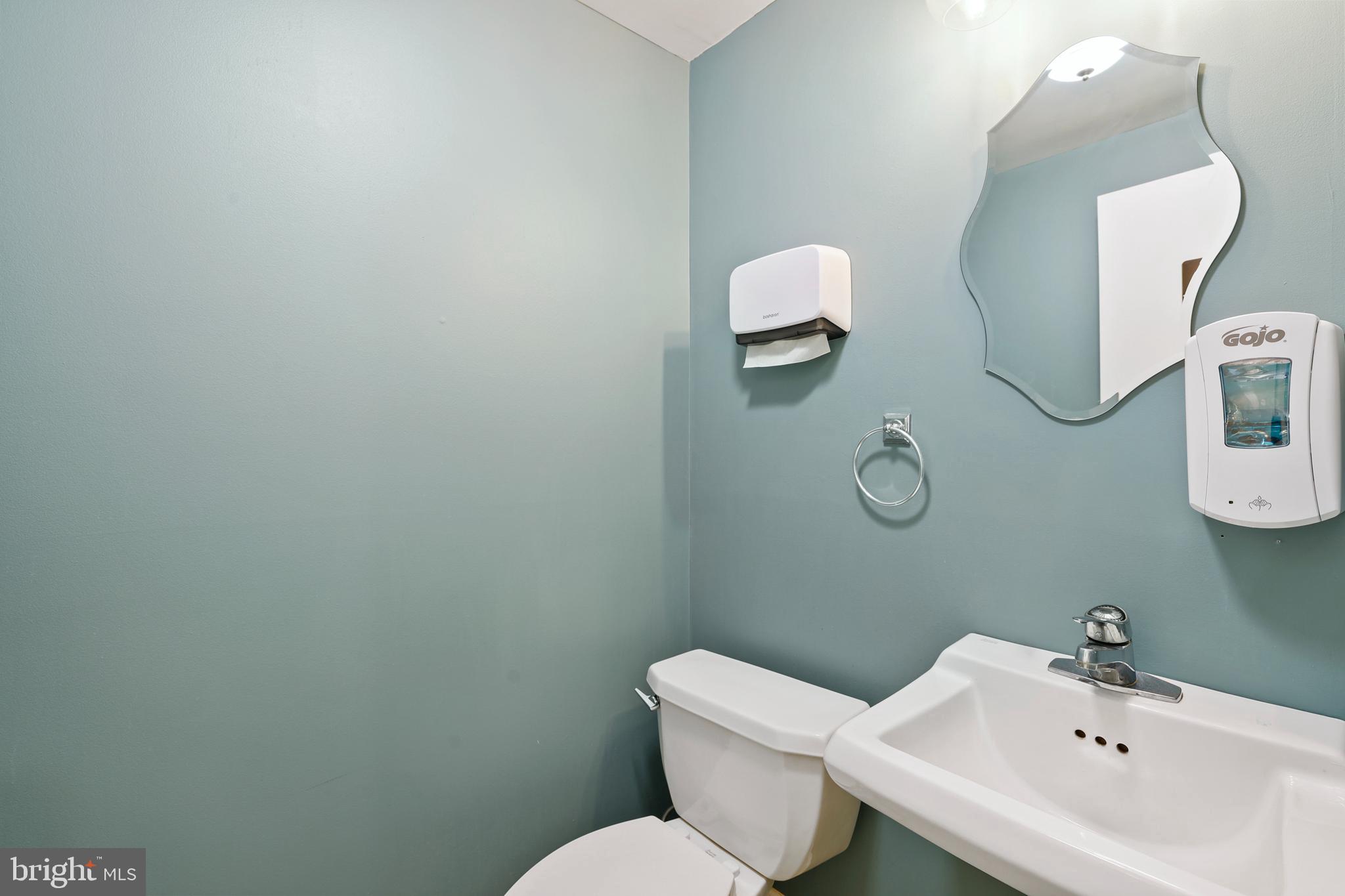 701 E STREET SE Unit: SUITE 1B