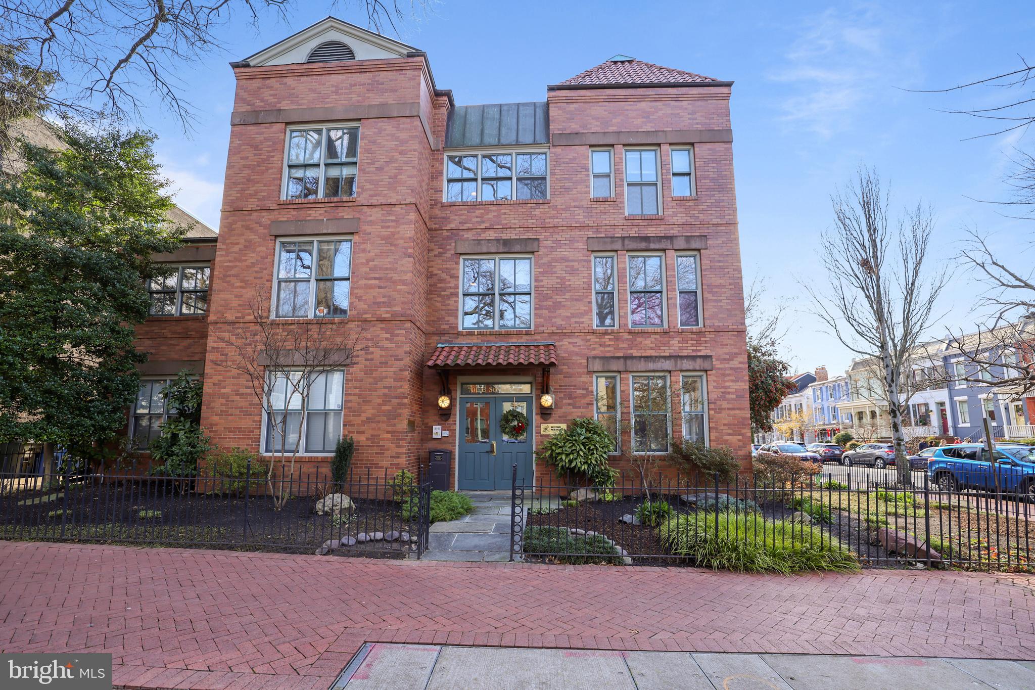 701 E STREET SE Unit: SUITE 1B