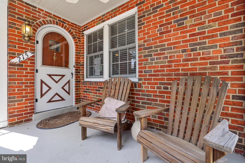 215 Jefferson St NW