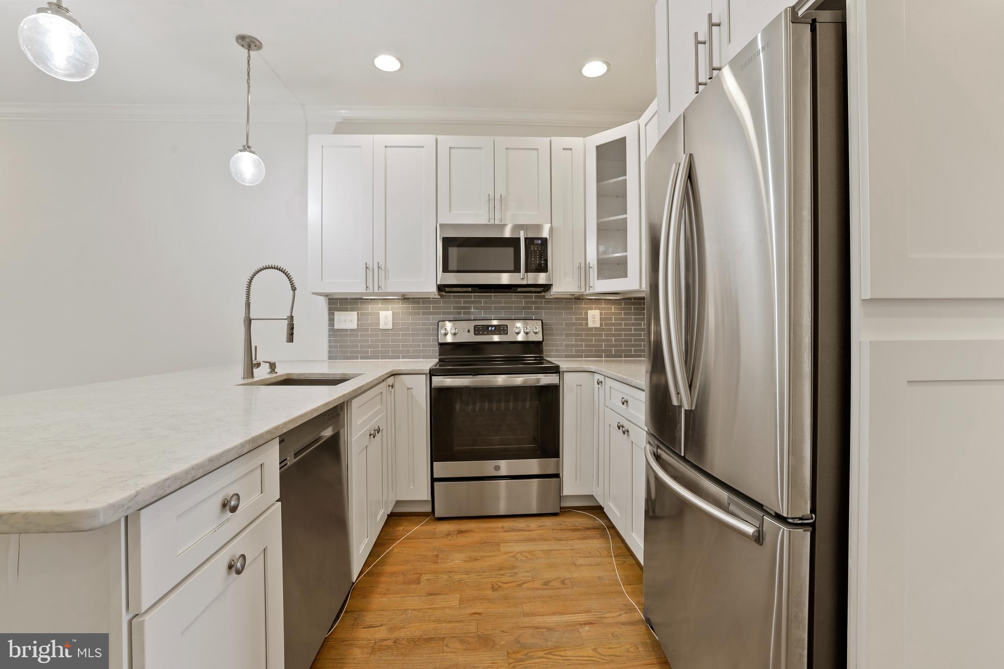 1423 Meridian Pl NW #1