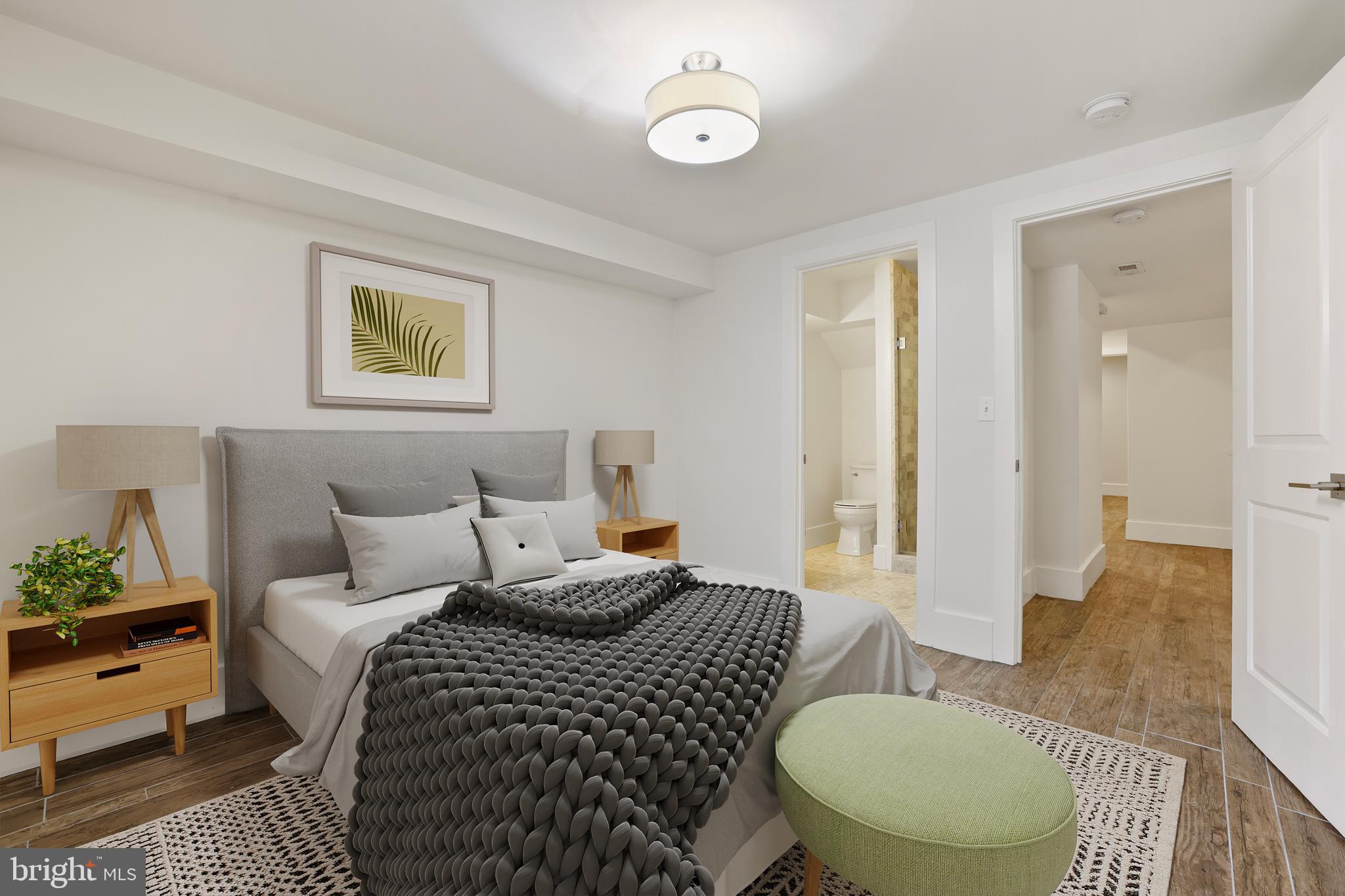 1423 Meridian Pl NW #1