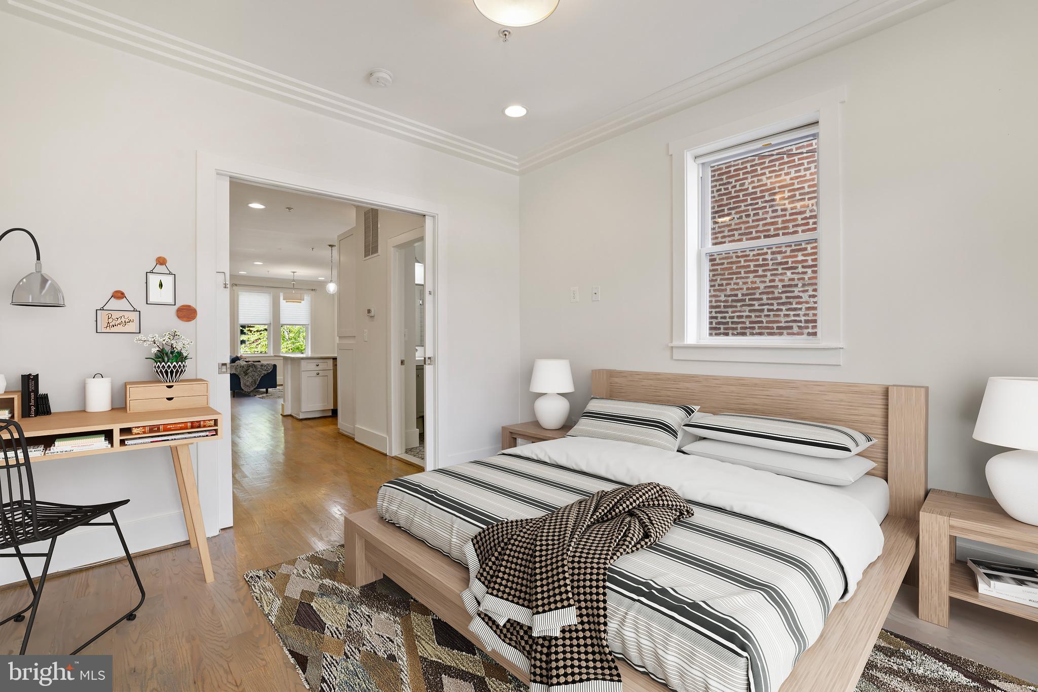 1423 Meridian Pl NW #1