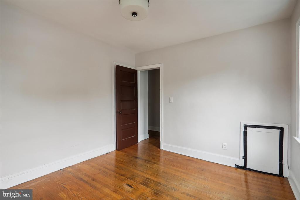 821 East Capitol SE