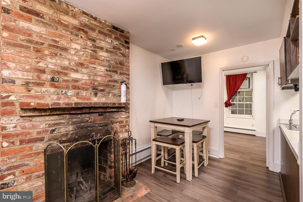 112 11th St NE