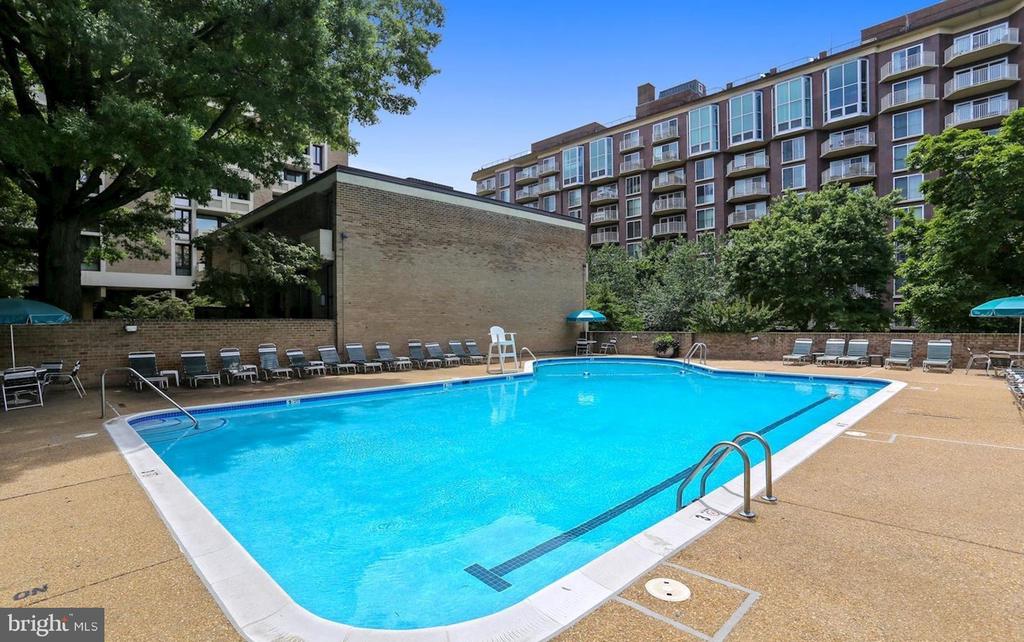 429 N St SW #S309