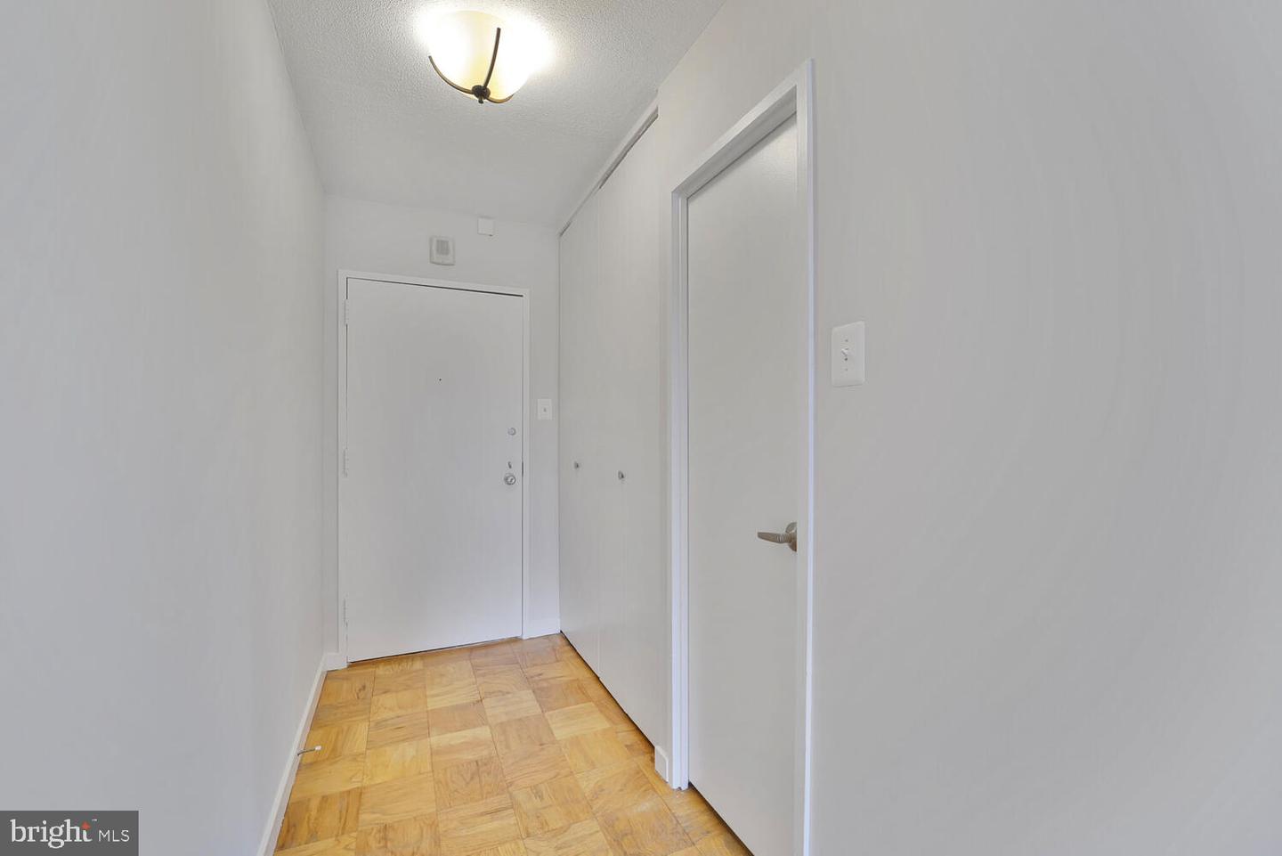 429 N St SW #S309