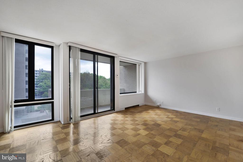429 N St SW #S309