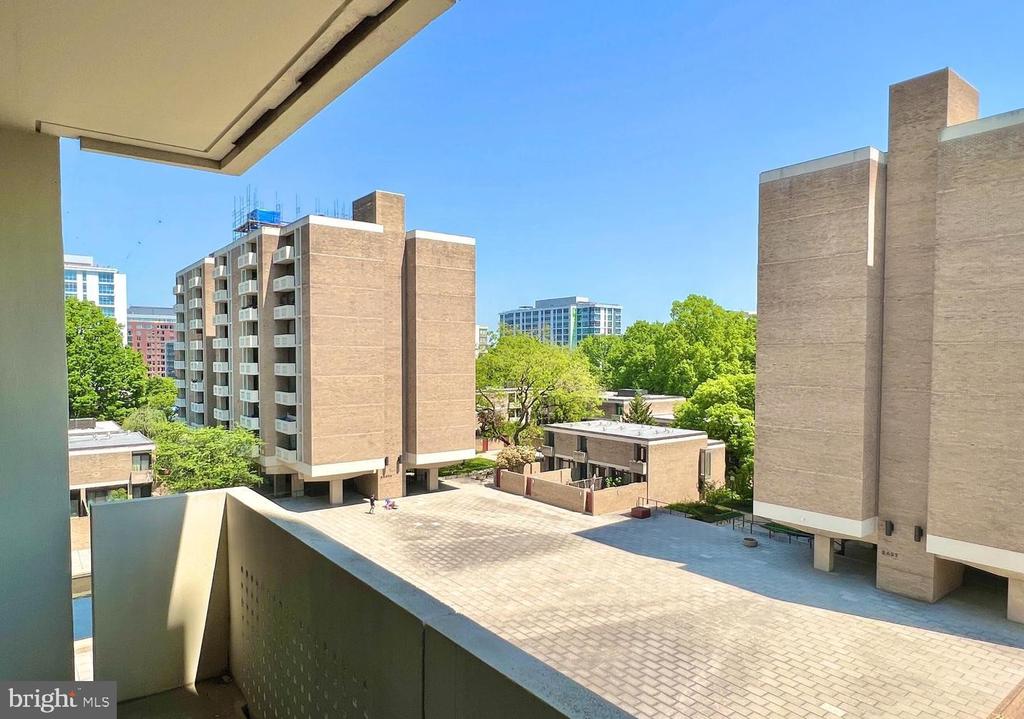 429 N St SW #S309