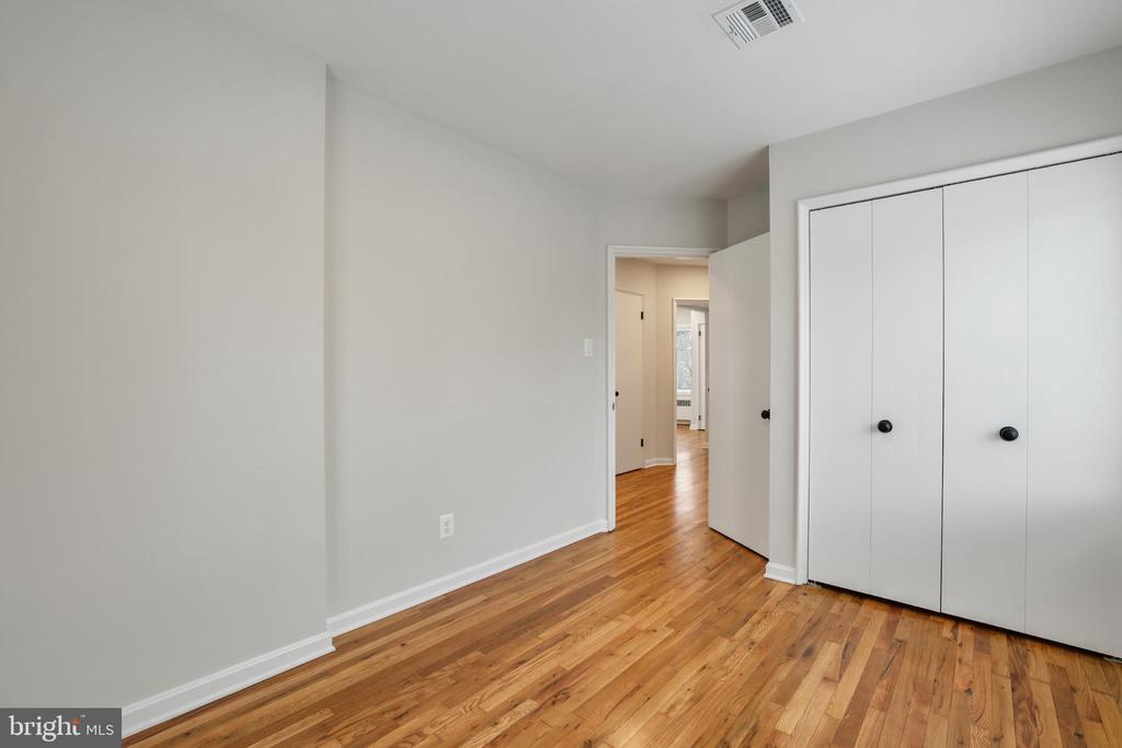 416 6TH STREET SE