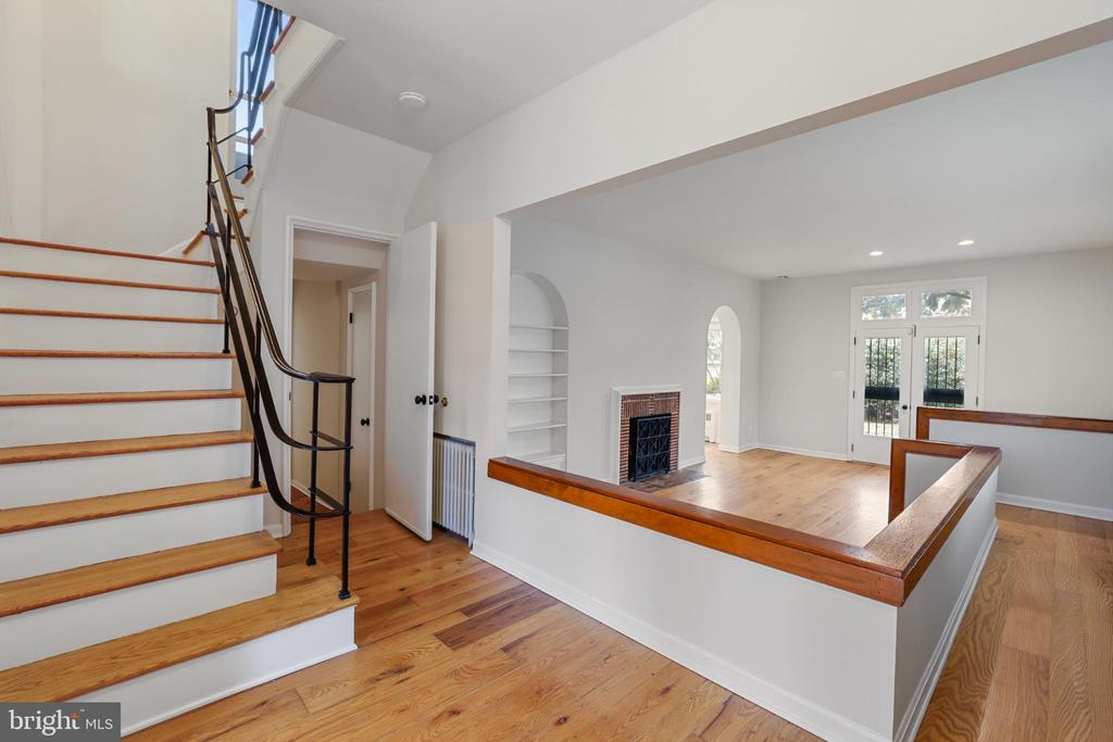 416 6TH STREET SE