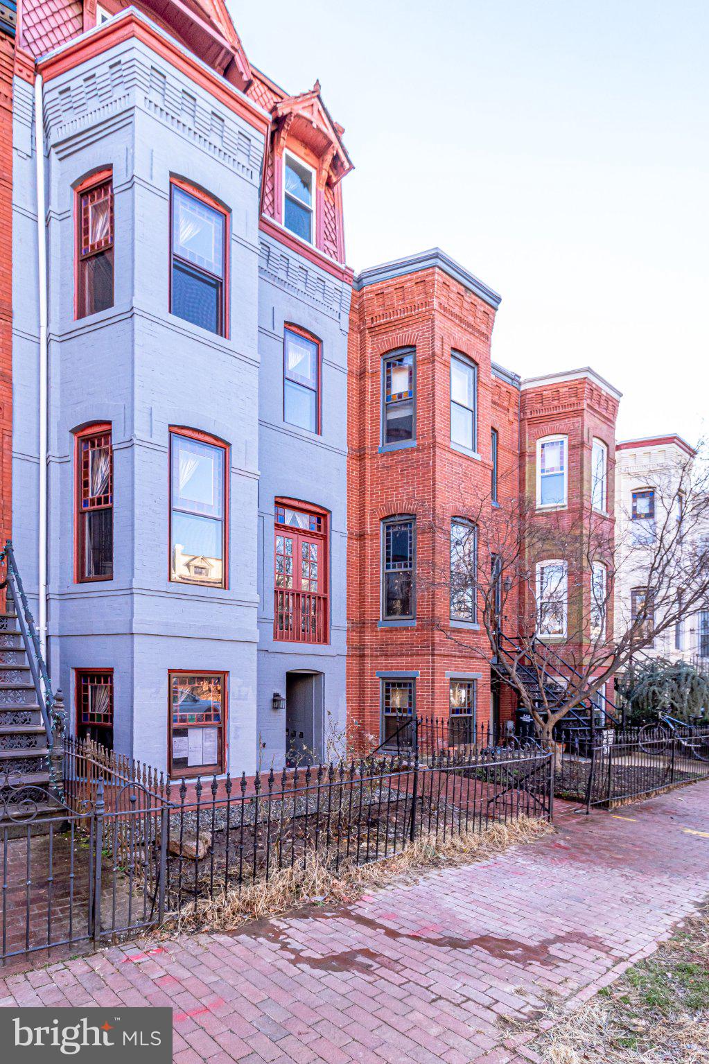 409 CONSTITUTION AVENUE NE