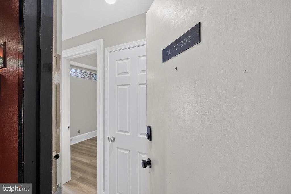 705 8TH STREET SE Unit: 200