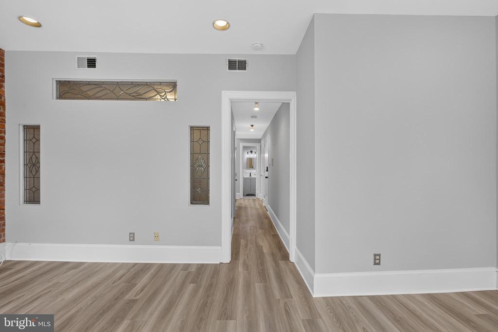 705 8TH STREET SE Unit: 200