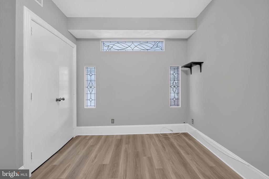 705 8TH STREET SE Unit: 400