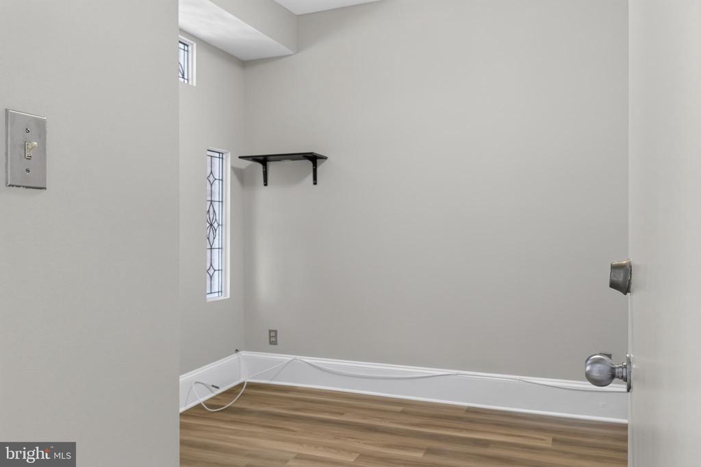 705 8TH STREET SE Unit: 400