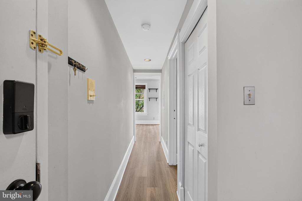 705 8TH STREET SE Unit: 400