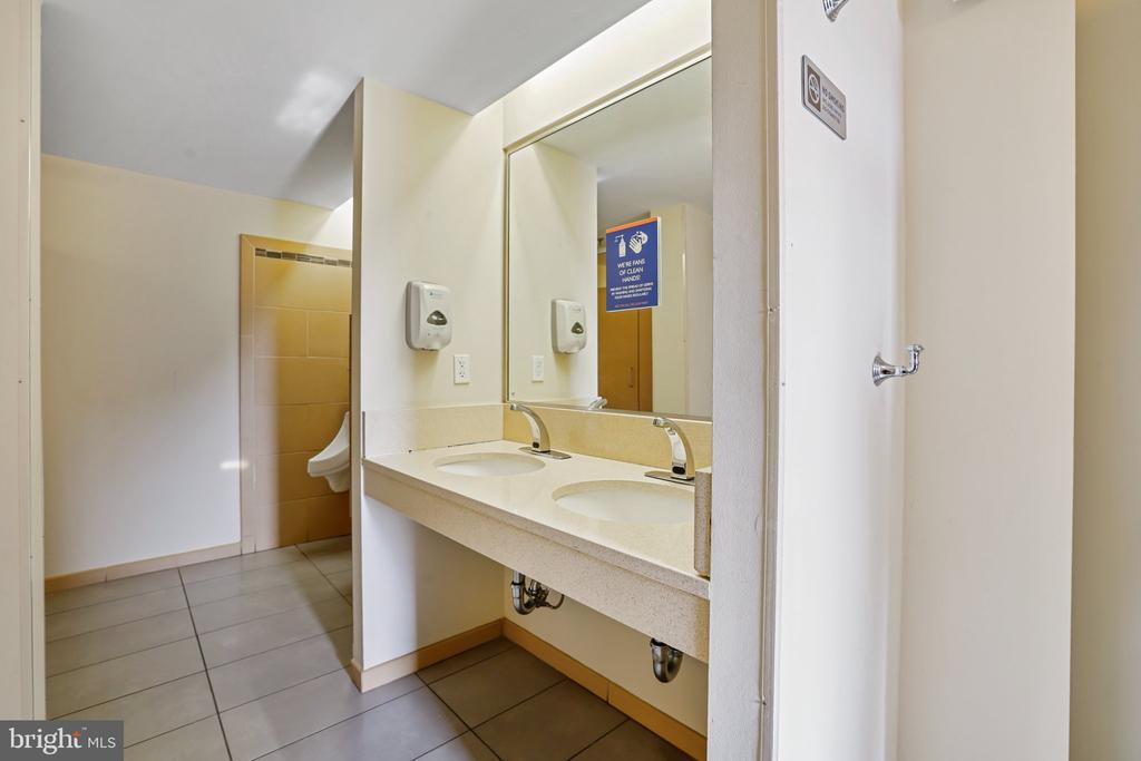801 PENNSYLVANIA AVENUE SE Unit: 360