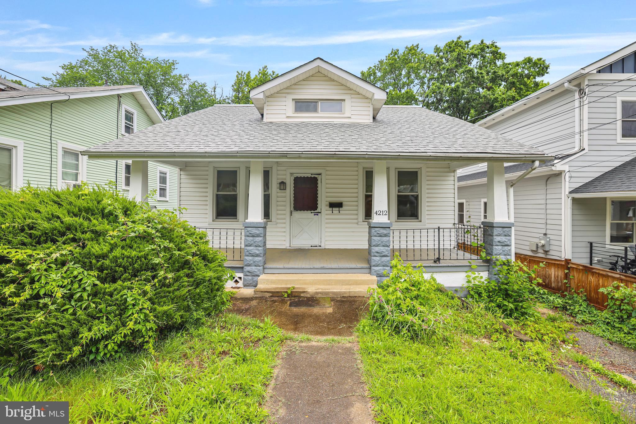 4212 Kennedy St