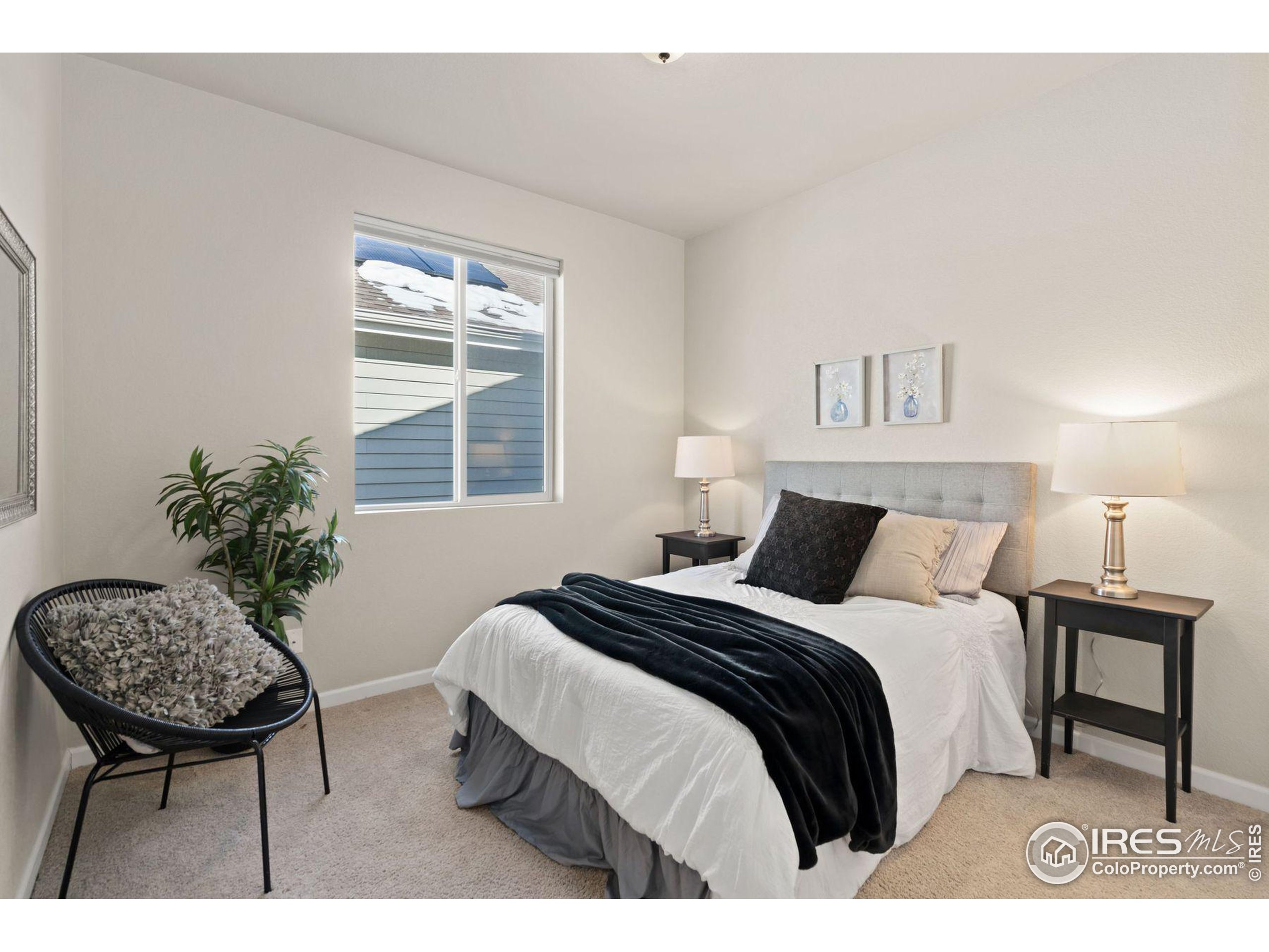 576 Grand Market Ave