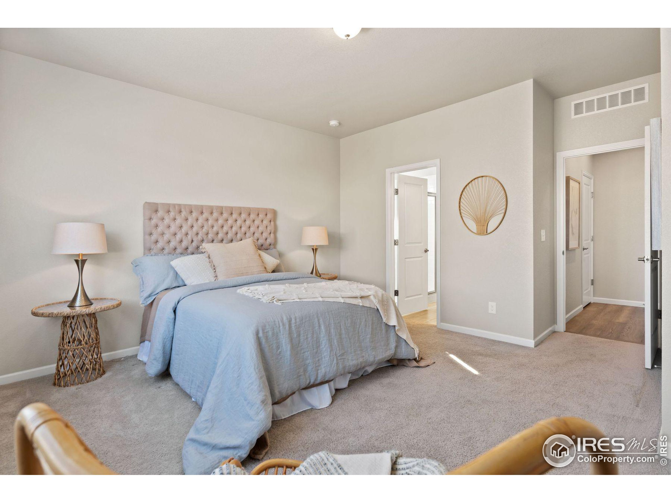 576 Grand Market Ave