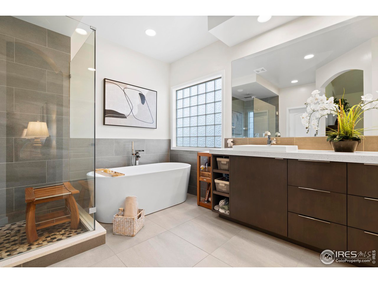 8440 Spinnaker Bay Dr