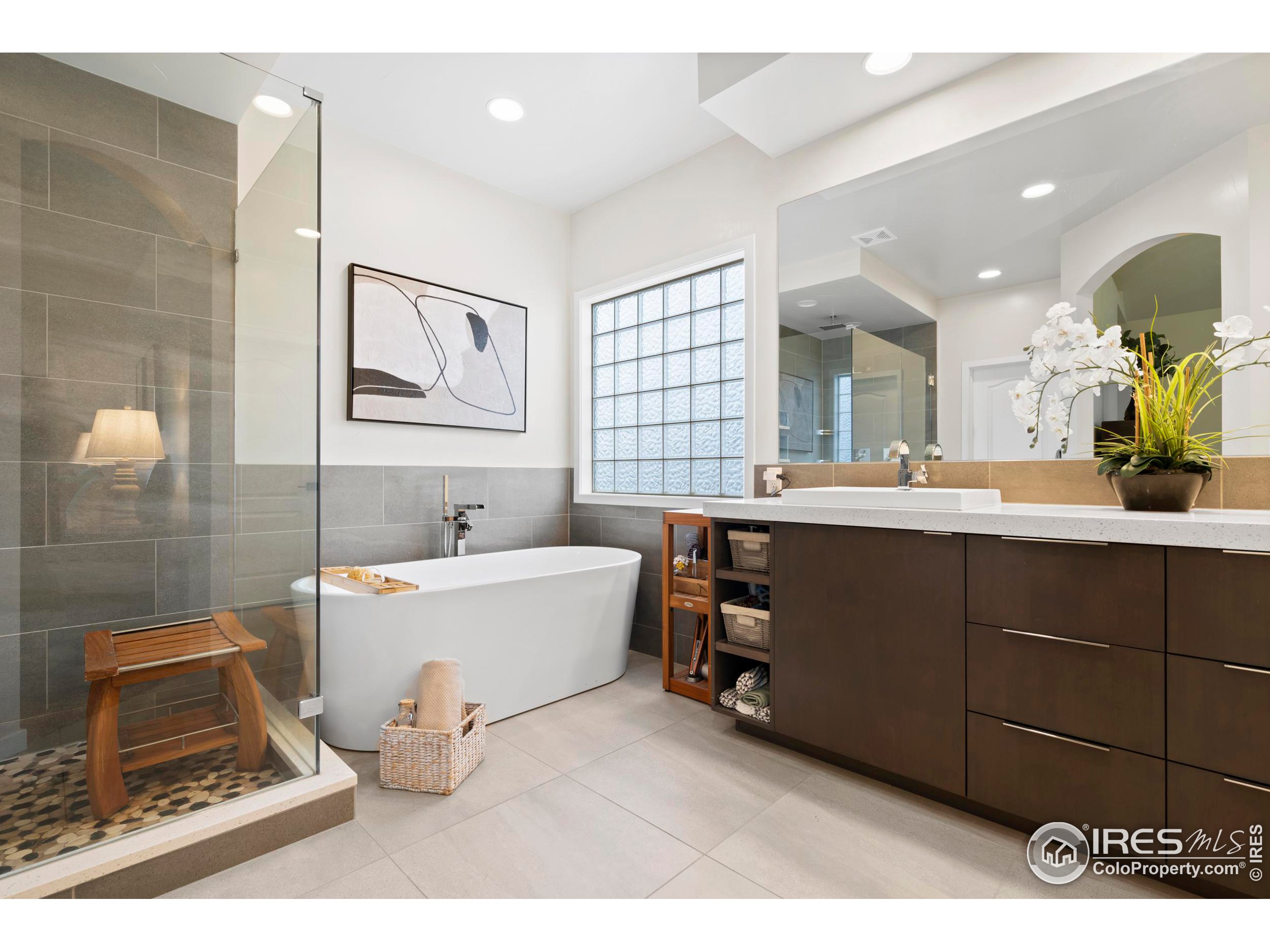 8440 Spinnaker Bay Dr