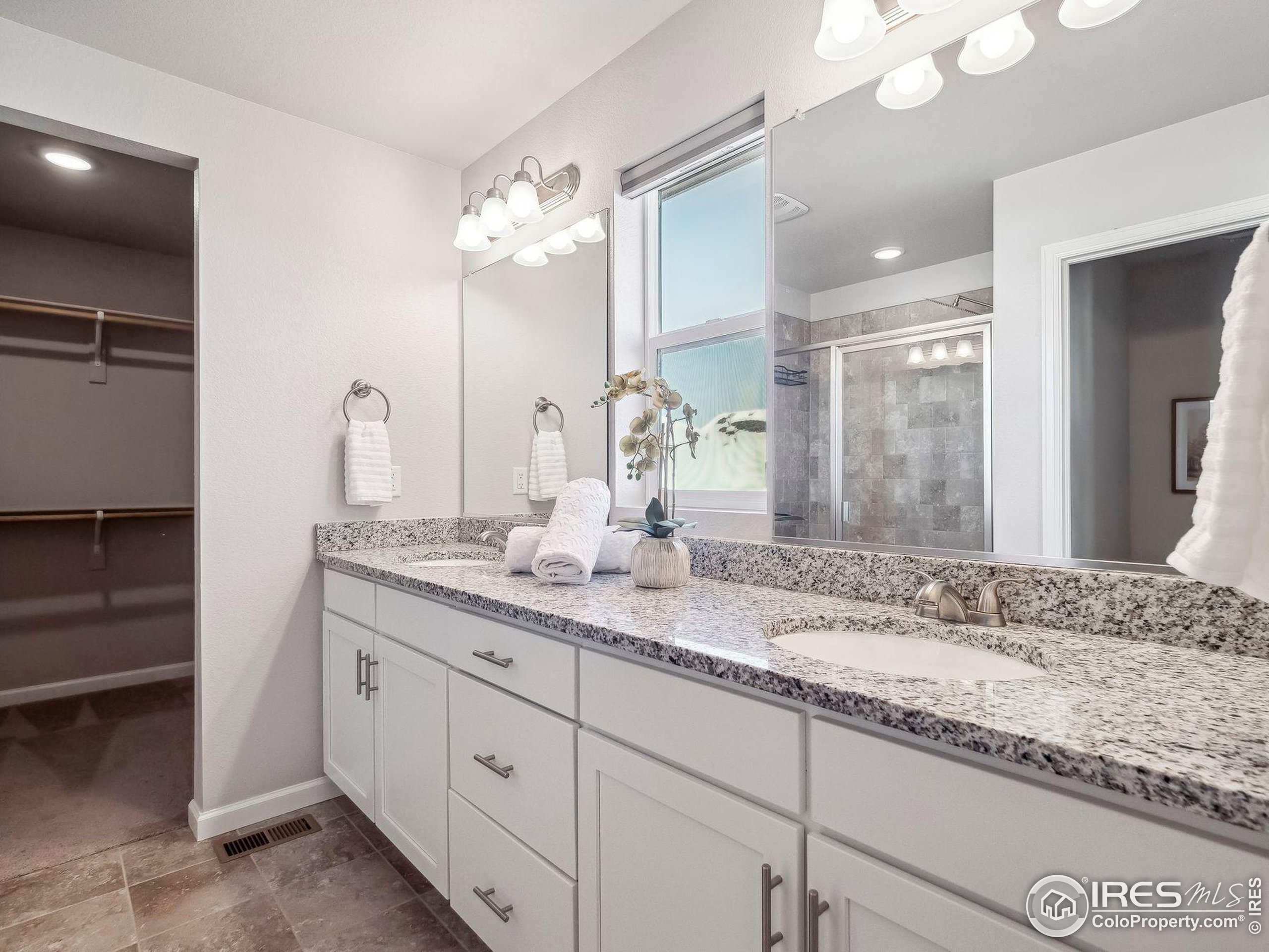 2736 Cooperland Blvd